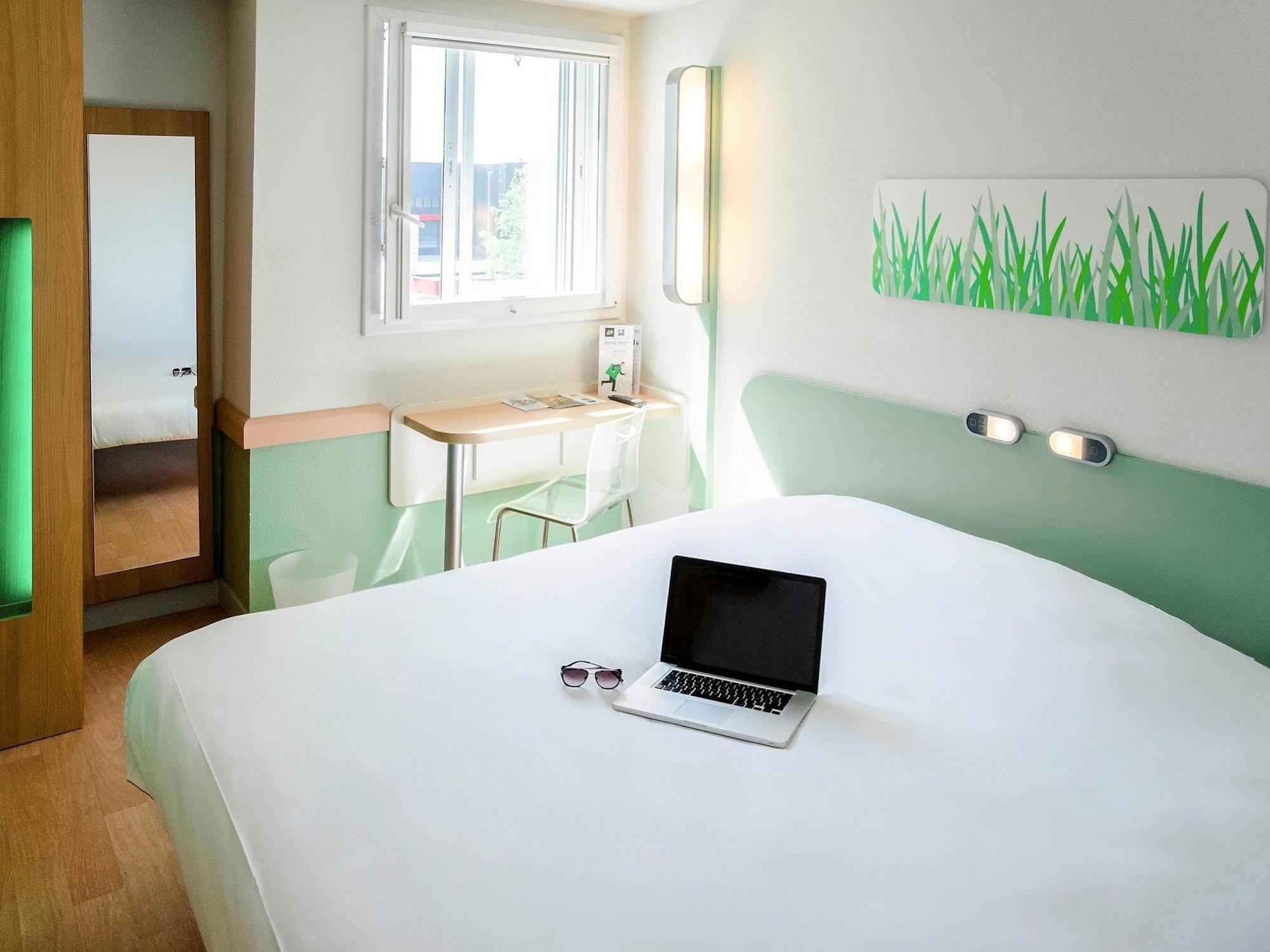 Ibis Budget Aeroport Le Bourget Garonor Le Blanc-Mesnil Kültér fotó