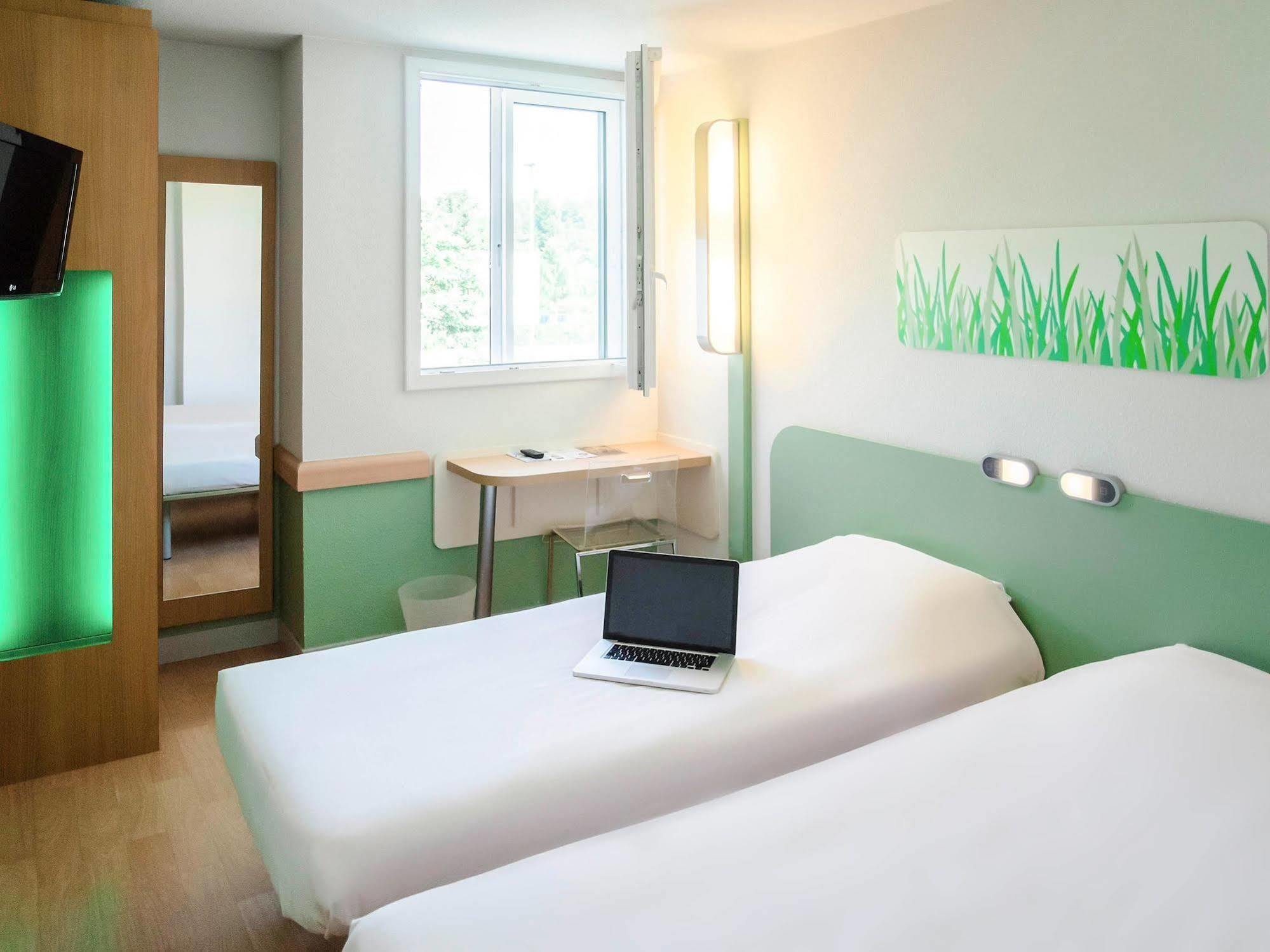 Ibis Budget Aeroport Le Bourget Garonor Le Blanc-Mesnil Kültér fotó