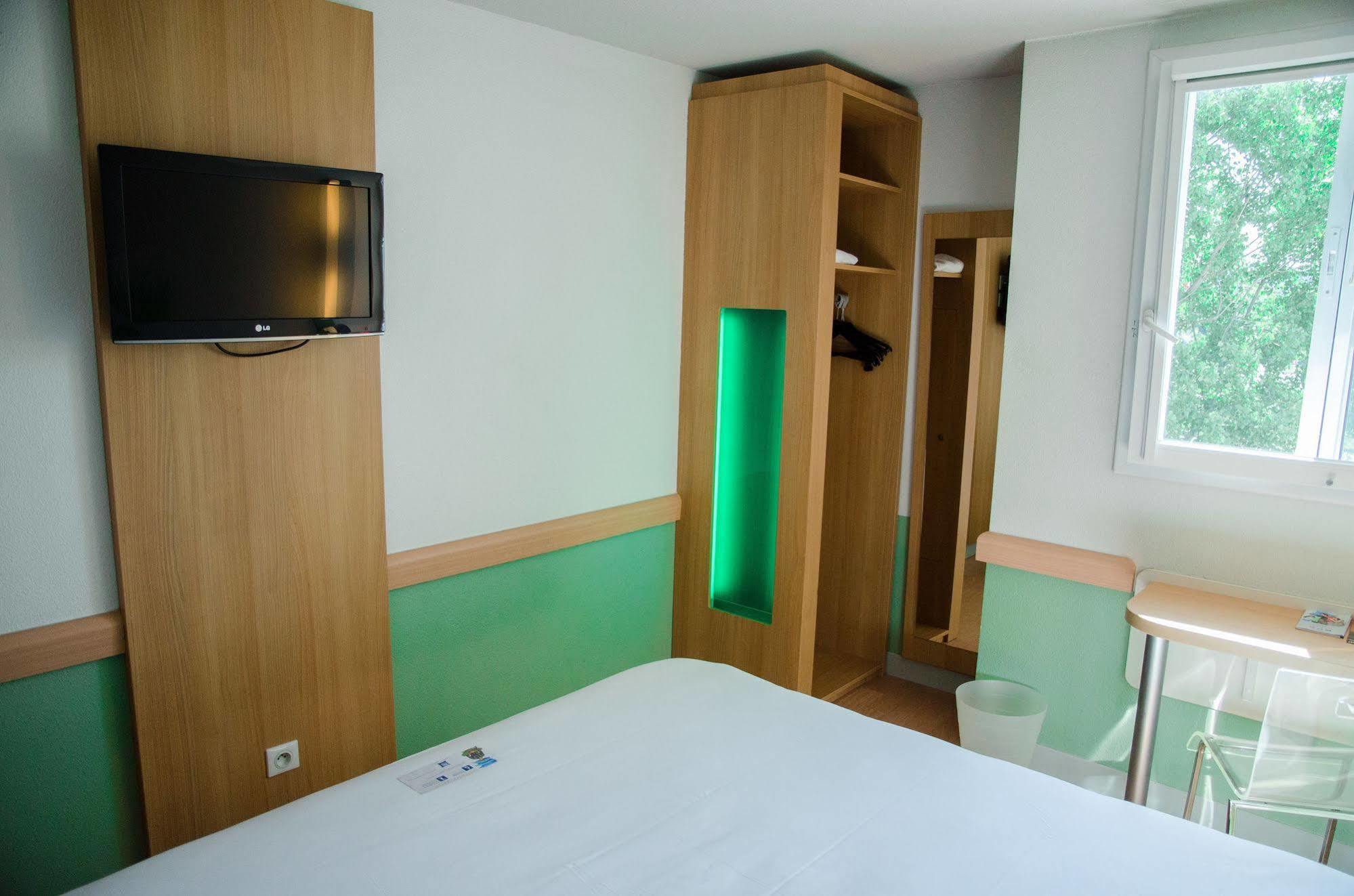 Ibis Budget Aeroport Le Bourget Garonor Le Blanc-Mesnil Kültér fotó